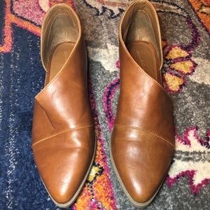 Universal Thread Women’s Cut Out Ankle Booties